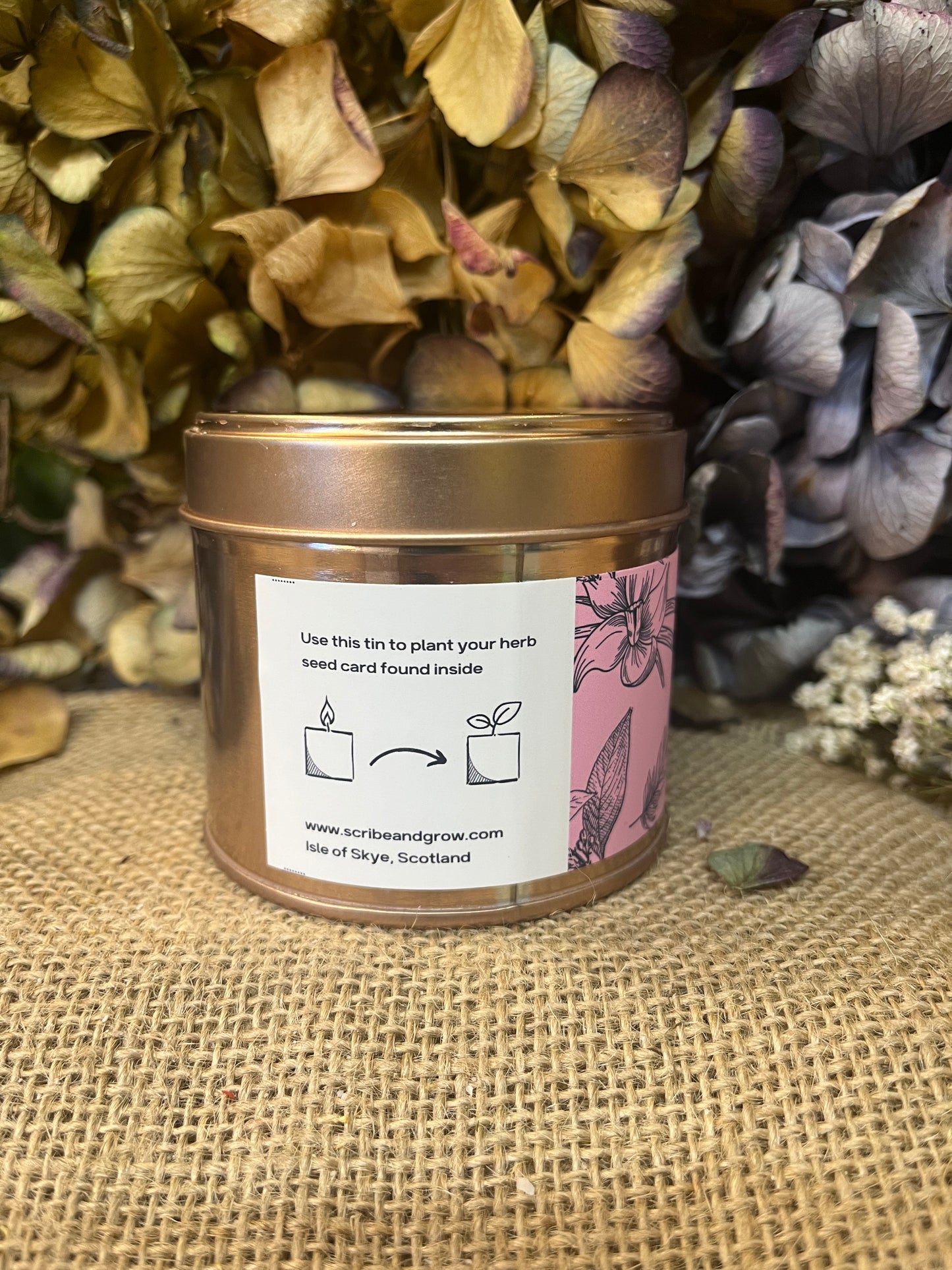 Grow Candle - Fairy GlenScented CandleGrow Candle - Fairy GlenDelicate droplets of sunshine shimmer through a soft, powdery floral meadow, releasing a magical aroma of vanilla, patchouli, and sandalwood.
Our Grow Candles are haScribe & GrowScribe & GrowGrow Candle - Fairy Glen