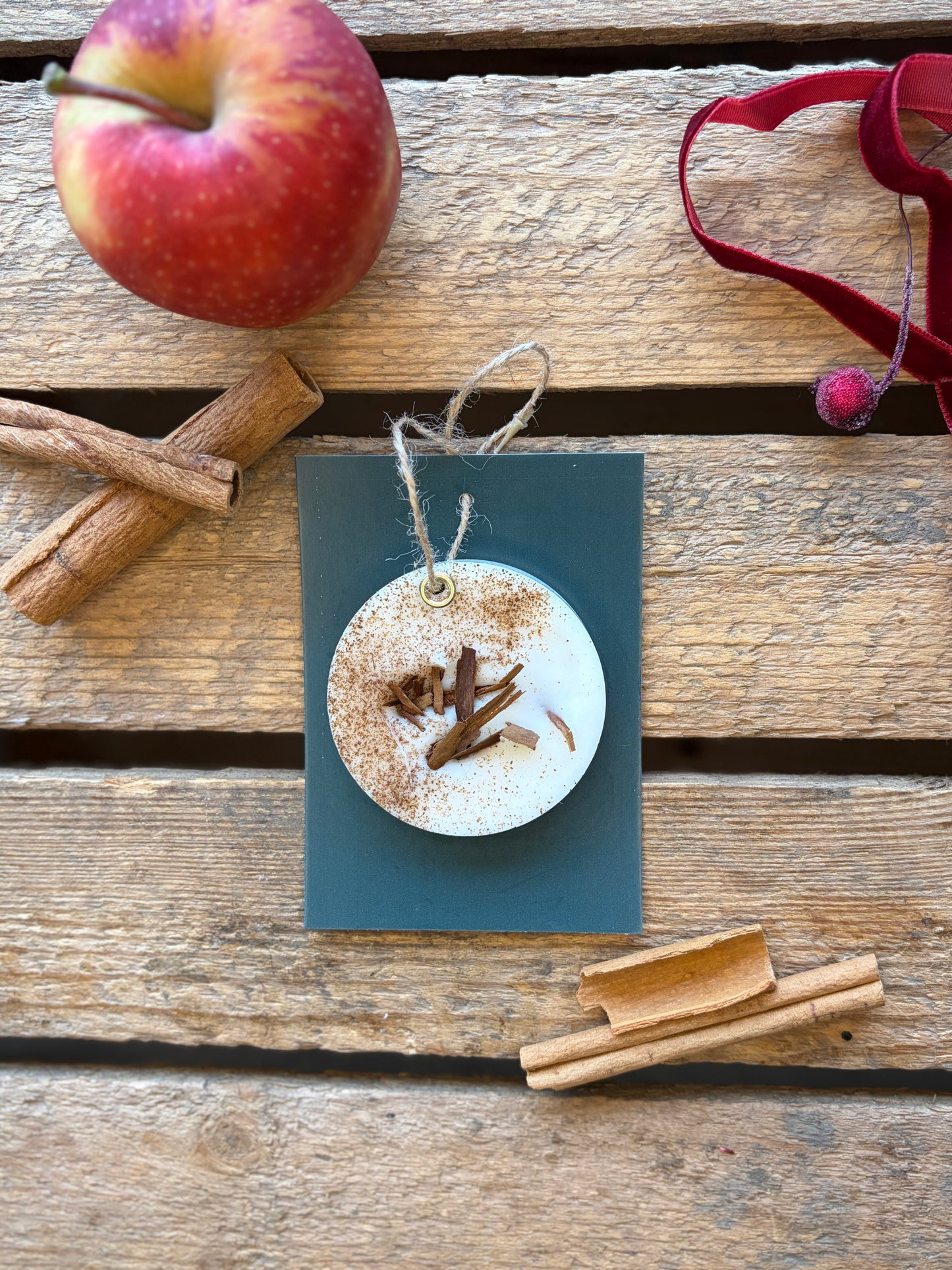 Hang Wax Melt - Apple & Cinnamon